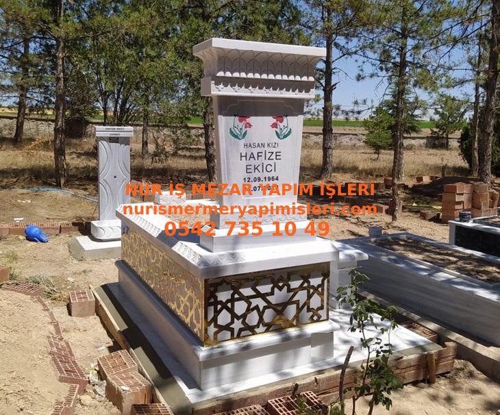 Altın Varaklı Tek Kişilik İşlemeli Mermer Mezar Modeli - Görsel 3