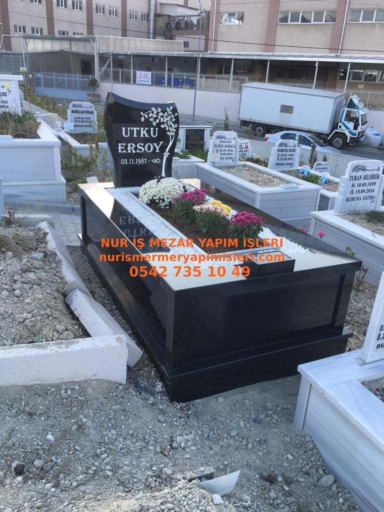 Balıkesir Tek Kişilik Baş Taşı 6 cm Komple Granit Mezar
